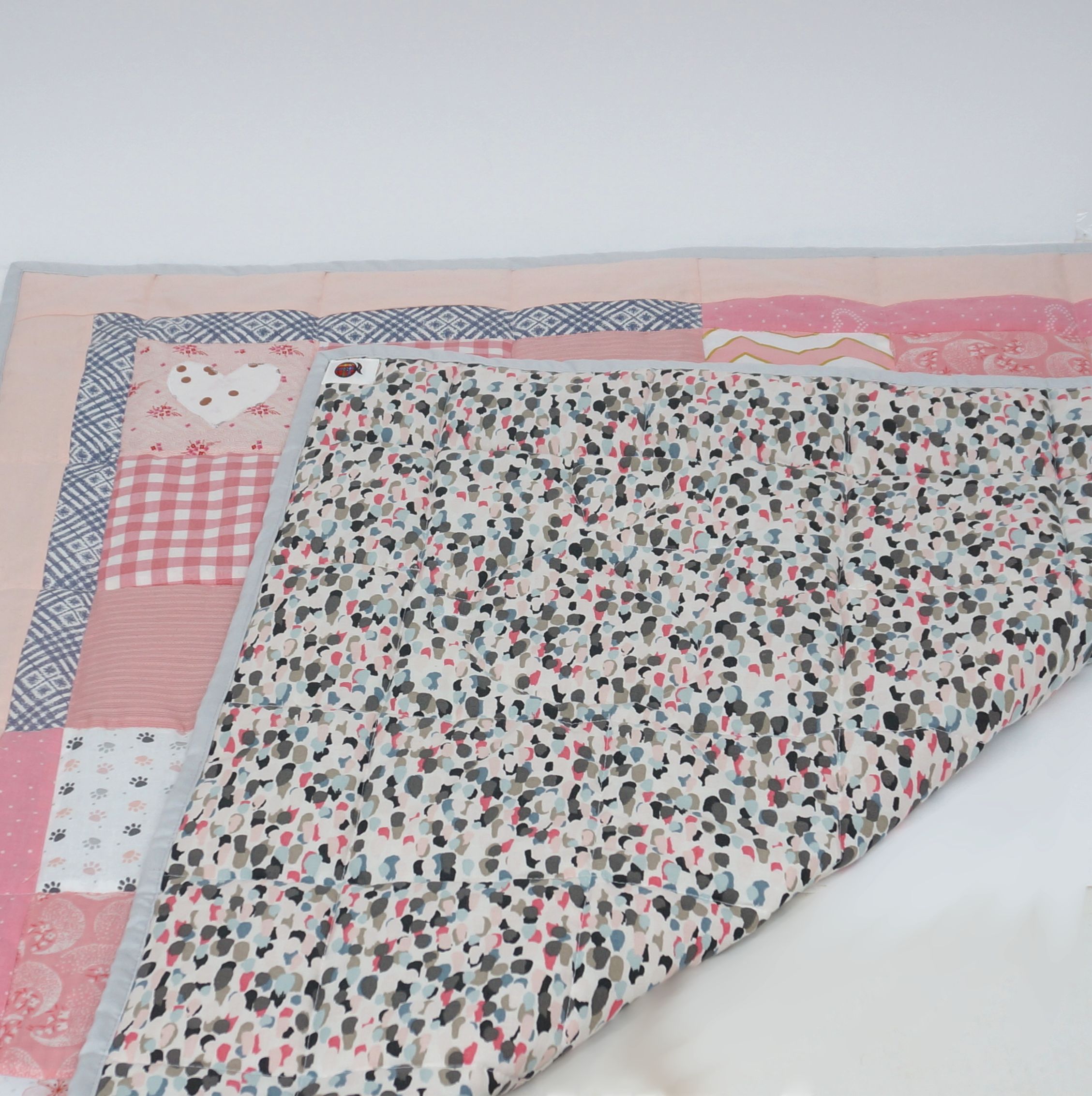 Roosa linnuga lapitekk.3