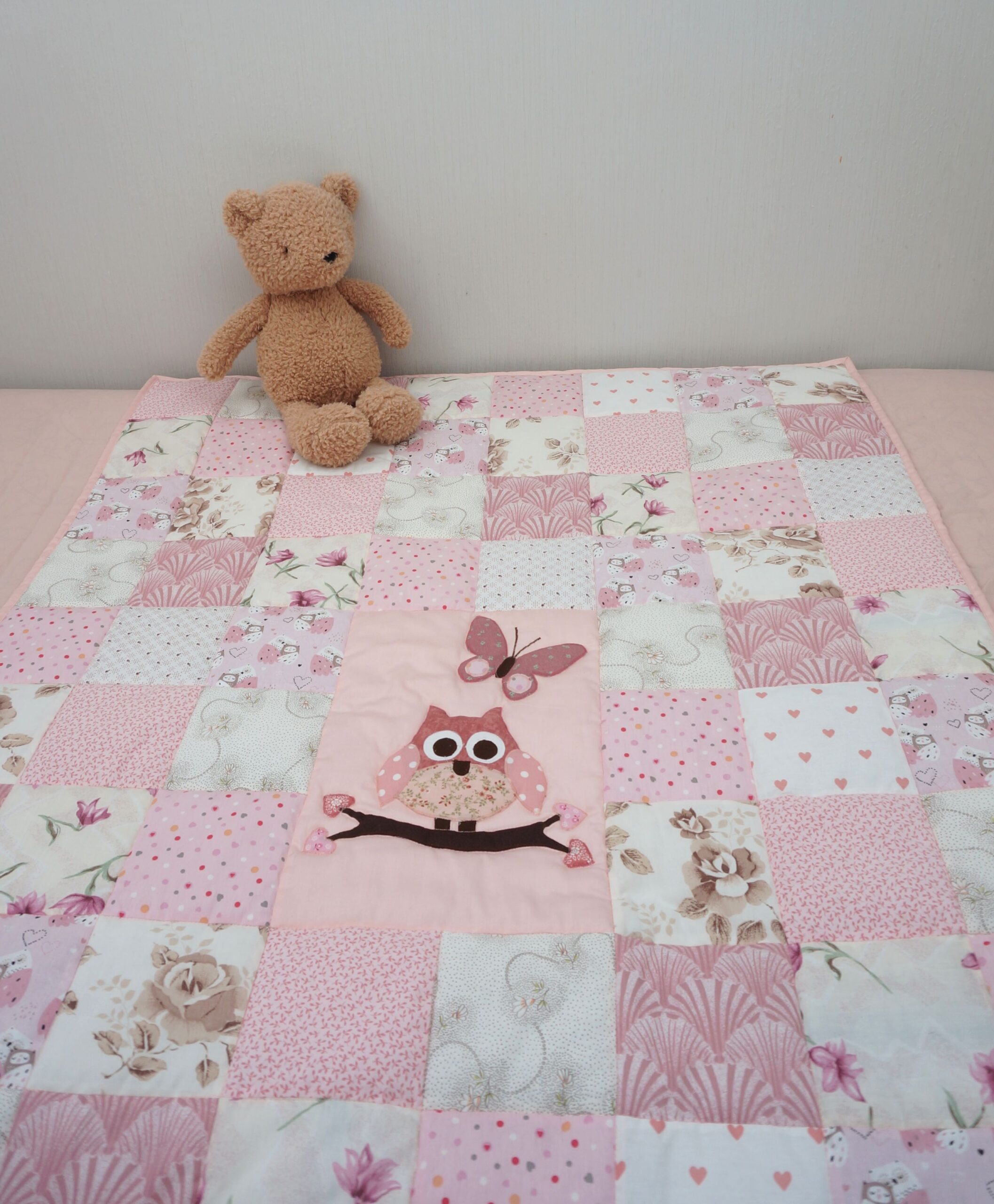 Romantiliselt roosa öökullitekk - Image 5